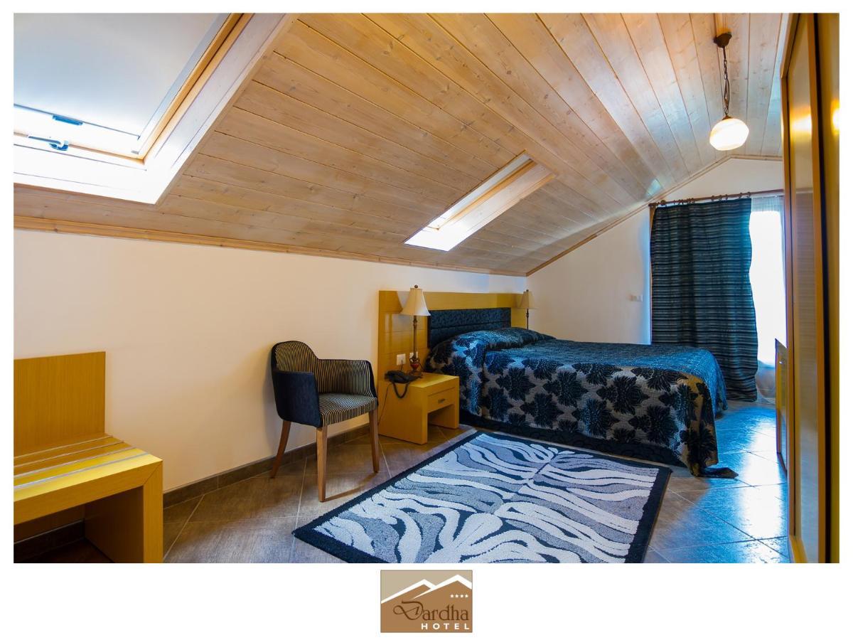 Hotel Dardha Room photo