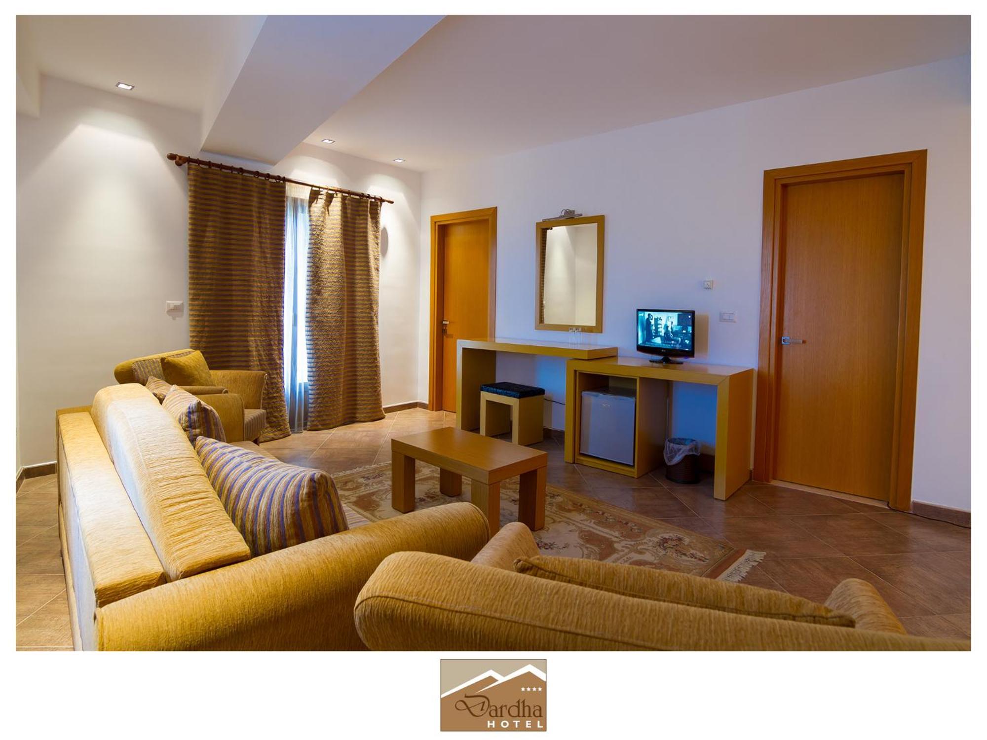 Hotel Dardha Room photo