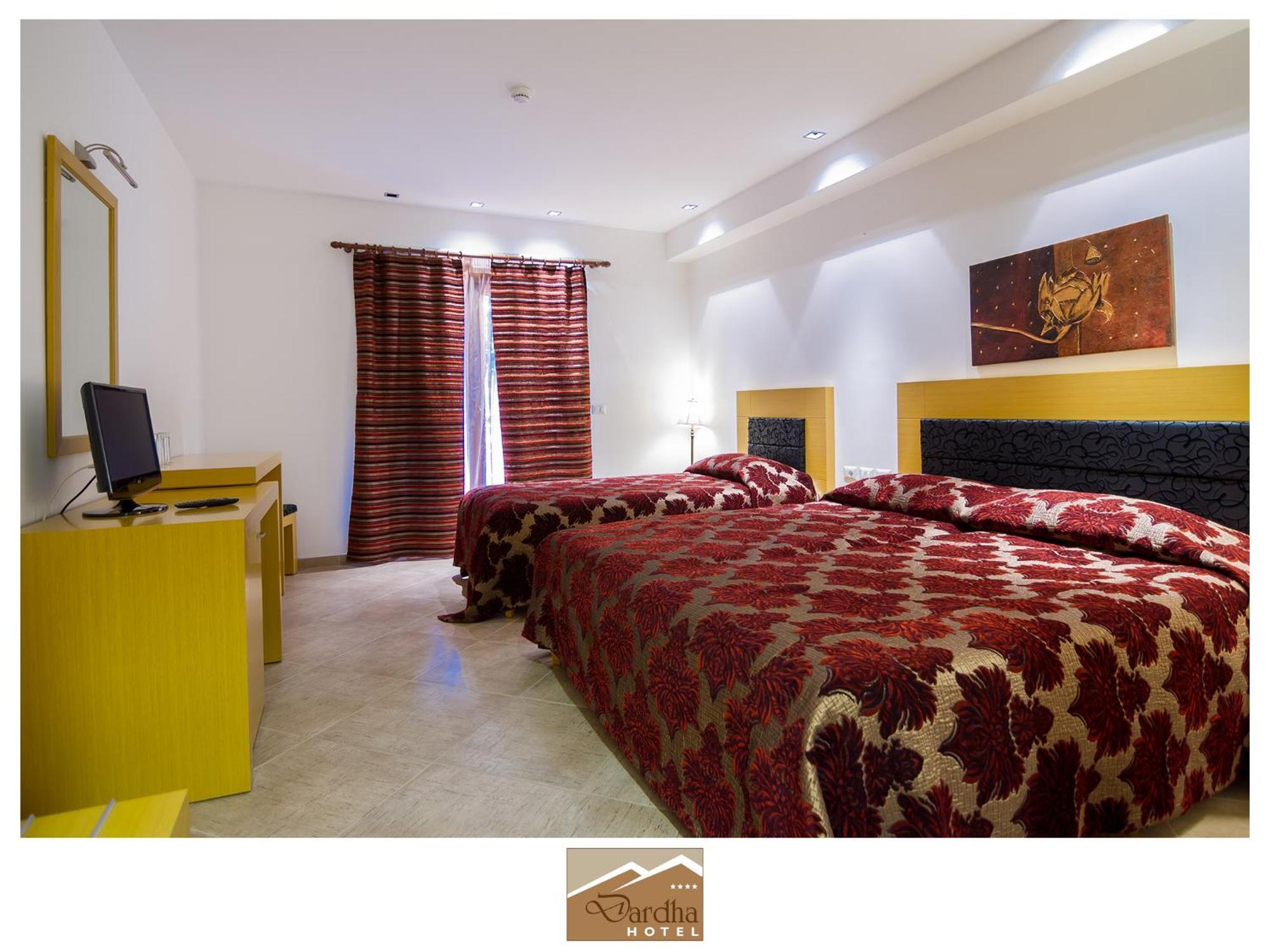 Hotel Dardha Room photo