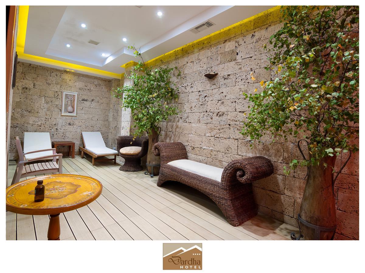 Hotel Dardha Exterior photo